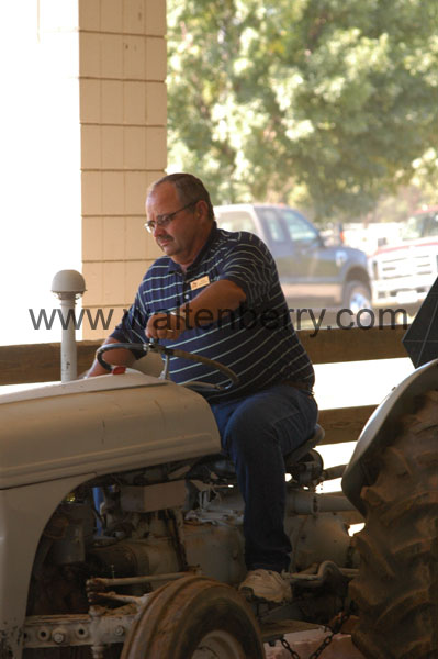 larry WQ08p23- 003